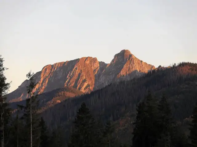 Giewont: Sekrety bezpiecznego wejścia. Uniknij błędów!