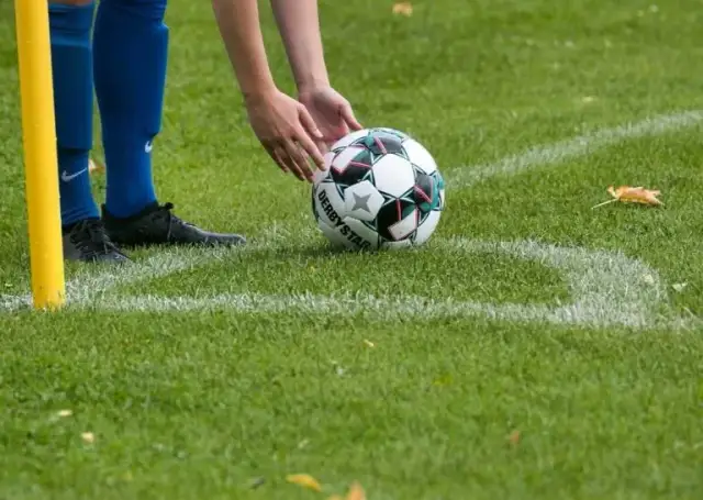 Piłka bez igły? Napompuj ją! Awaryjne triki krok po kroku