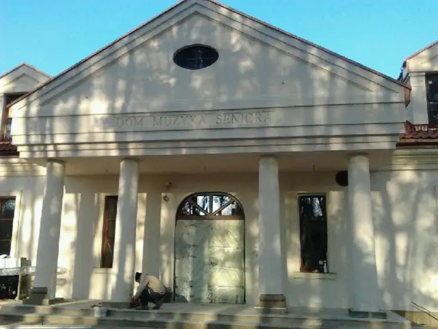 Dom Muzyka Seniora: Odkryj artystyczną oazę dla seniorów