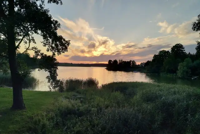 Jezioro Nowowiejskie - tajemnice, które zaskoczą każdego miłośnika natury