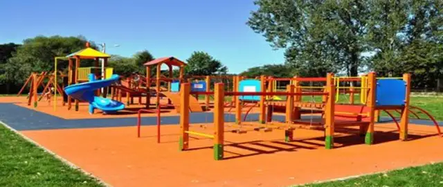 Place zabaw otwarte? Sprawdź, zanim wyjdziesz! Bezpieczeństwo dziecka