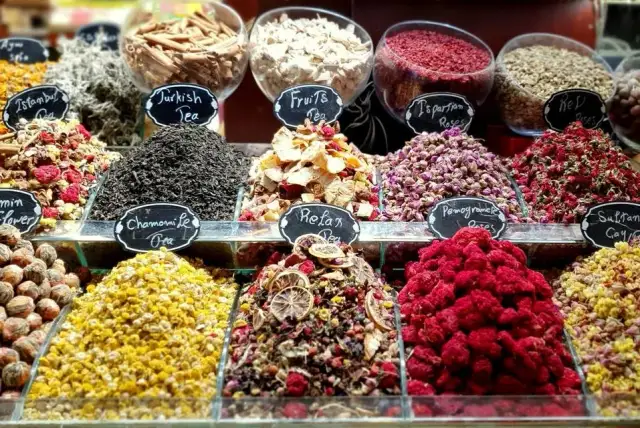 Co warto przywieźć z Turcji – najlepsze pamiątki i lokalne specjały