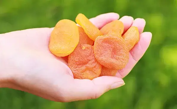 Ile kalorii ma cukierek owocowy? Zaskakujące różnice w kaloryczności