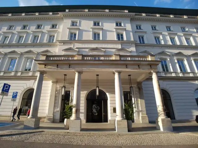 Najdroższy hotel w Polsce – Raffles Europejski i jego luksusowe atrakcje