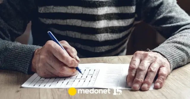 Uwiąd starczy objawy: Jak rozpoznać i zrozumieć ten stan?