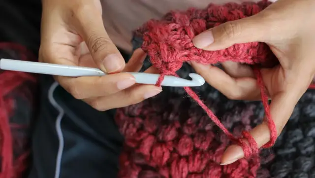 Jakie szydełko wybrać? Wybierz idealne na start poradnik