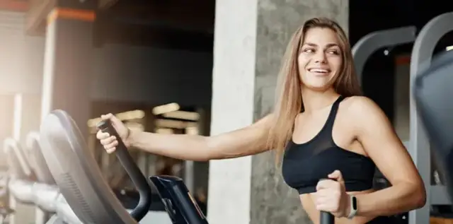 Ile kalorii spalisz w 10 minut na orbitreku? Sprawdź to!