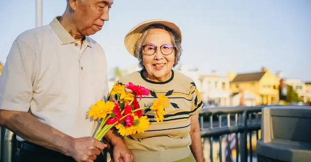 Ponad 20 pomysłów na prezent na 70 urodziny dla dziadka, taty, wujka czy męża! Wybierz idealny upominek dla bliskiej osoby!