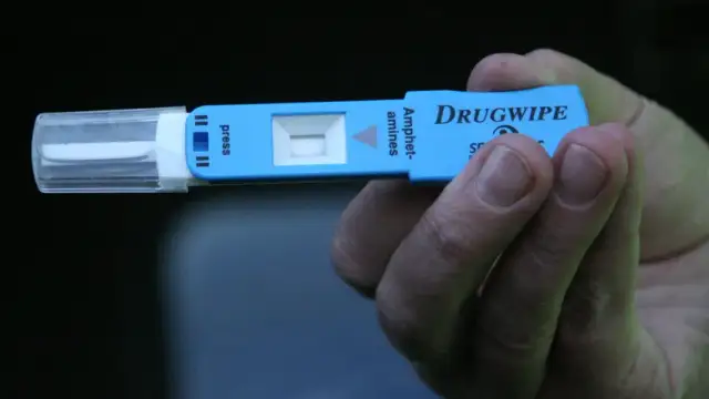 THC we włosach: 90 dni wykrywalności. Czy testy można oszukać?