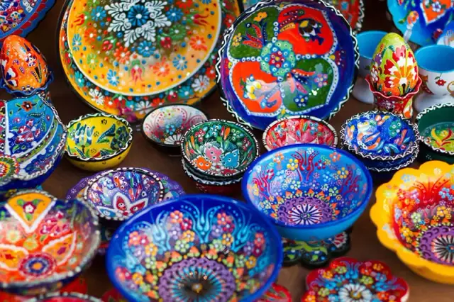 Co przywieźć z Krety? Odkryj skarby, smaki i pamiątki z duszą!