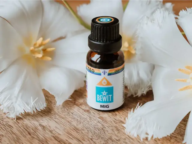 Skuteczne olejki na ból głowy, które przynoszą ulgę i relaks