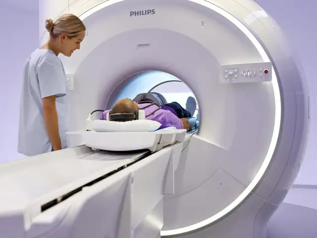 Ile jest ważne badanie kreatyniny przed tomografią? Poznaj ryzyko dla nerek