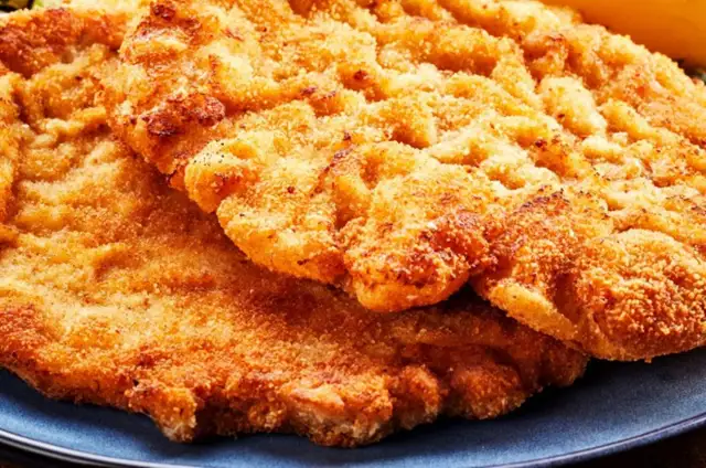 Idealna panierka do schabowego? Sekrety, by nigdy nie odpadła!