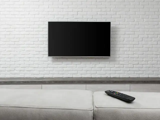 Ile kosztuje wymiana matrycy w telewizorze? Sprawdź ceny napraw!