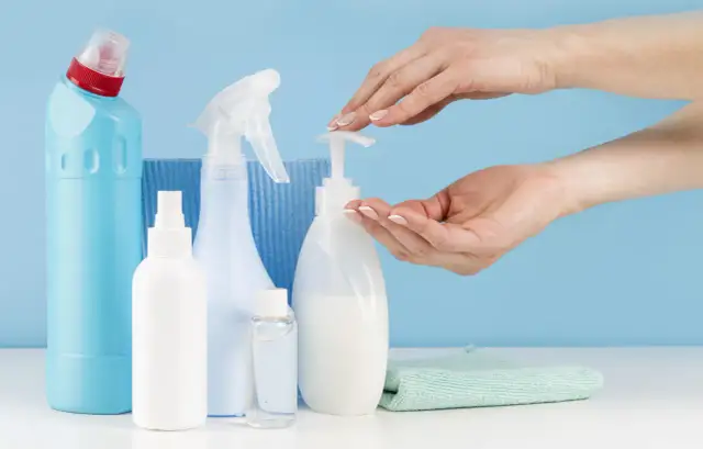 Wybór profesjonalisty – 5 kluczowych pytań, które musisz zadać przed podpisaniem umowy z hurtownią chemiczną