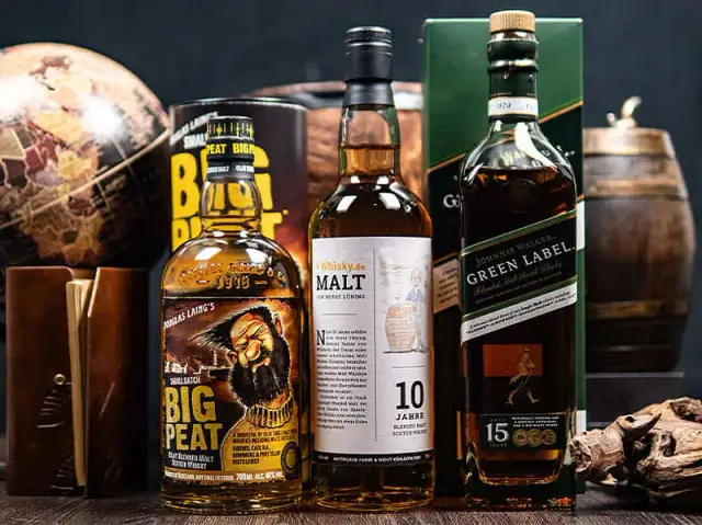 Blended whisky co to znaczy? Poznaj tajemnice i różnice w smakach