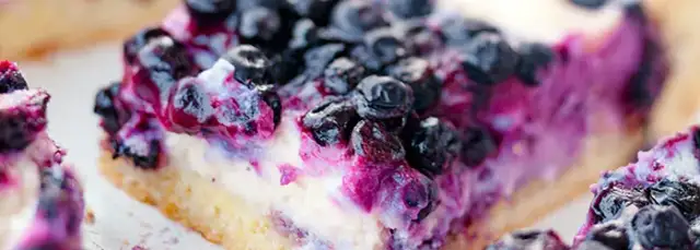 Przepis na ciasto kruche z jagodami, które zachwyci Twoich gości