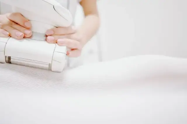 Co lepsze: endermologia czy kriolipoliza - porównanie skuteczności i efektów