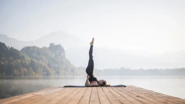 Jak zrobić świecę ćwiczenie - unikaj błędów i osiągnij sukces w jodze
