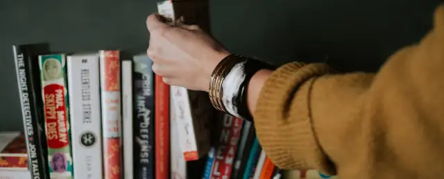 Gdzie sprzedawać książki, aby uniknąć strat i zyskać więcej?