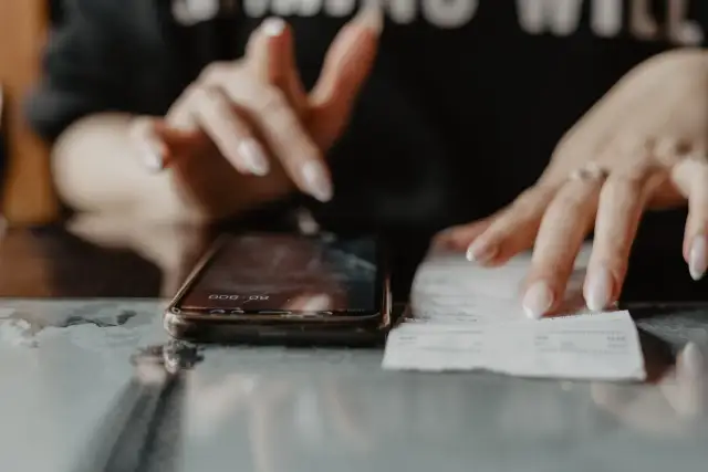 Czynsz – co to jest i jakie ma ukryte koszty wynajmu?