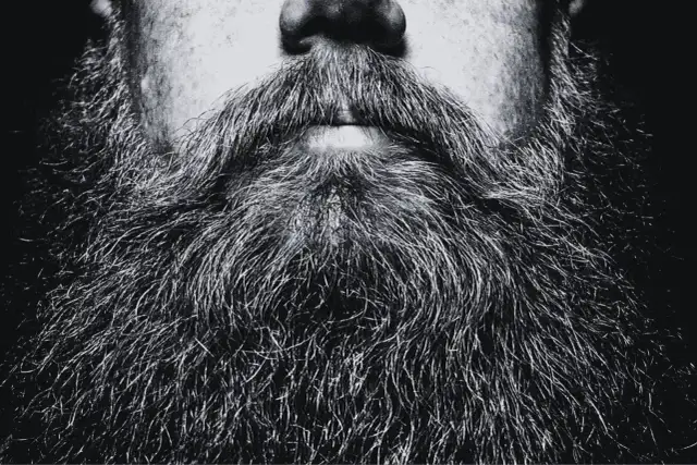 Jak przyciąć zarost w domu? Praktyczny poradnik krok po kroku