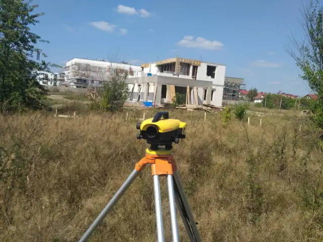 Geodeta: Twój ekspert od map i granic. Zbuduj dom bez ryzyka!