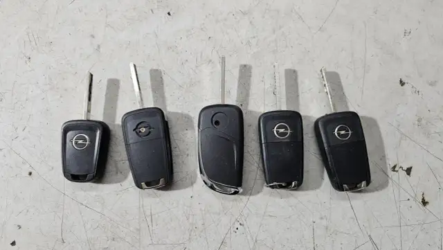 Obudowa kluczyka Opel Astra J: Wymiana krok po kroku zrób to sam!