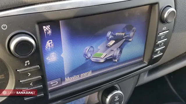 Toyota Yaris III pojemność baku: 36 czy 42L? Zasięg i rezerwa