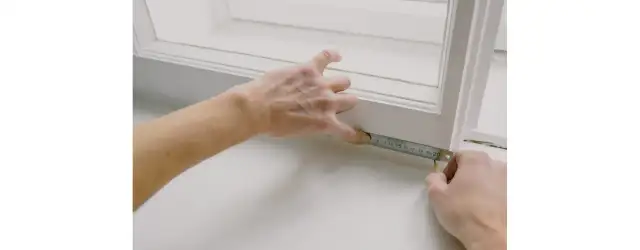 Jak regulować okna? Łatwe sposoby na sprawną obsługę bez kosztownej naprawy