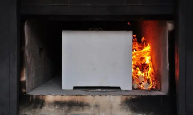 Kremacja jak długo trwa? Poznaj wszystkie etapy i czas trwania