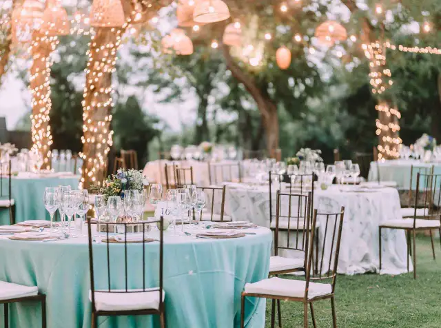 Bus na wesele: Ile zapłacisz? Uniknij ukrytych opłat!