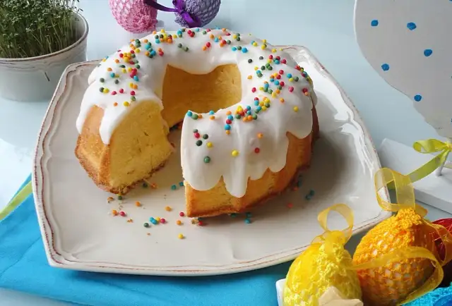 Sprawdzone przepisy na ciasta wielkanocne: Babka, mazurek, sernik