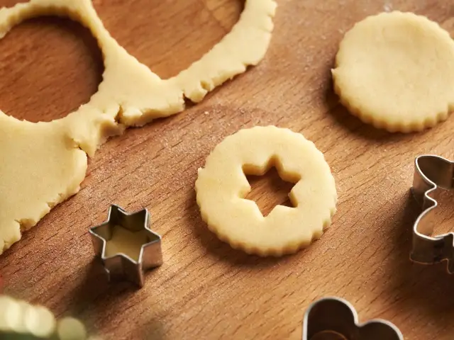 Jak zrobić ciastka świąteczne - prosty przepis na pyszne wypieki