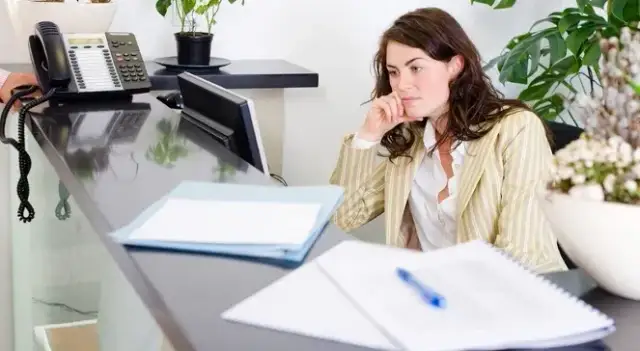 Czy pracownik może odmówić zmiany stanowiska pracy i nie stracić praw?