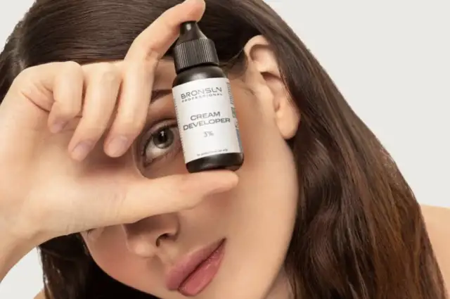 Rodzaje aktywatorów używanych do farbowania brwi