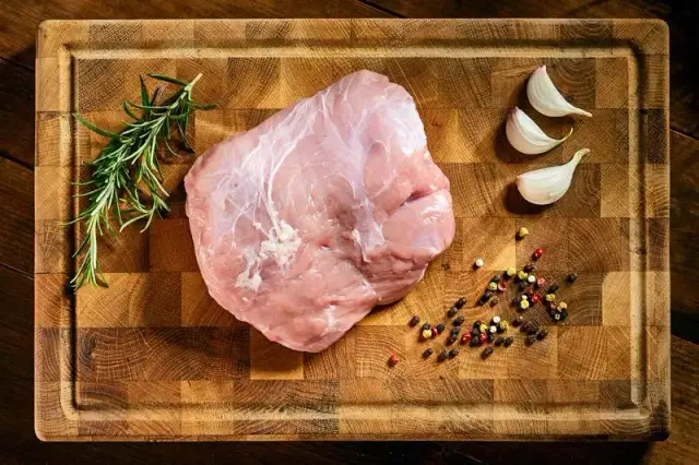 Ile kosztuje kilogram cielęciny? Sprawdź aktualne ceny w Polsce