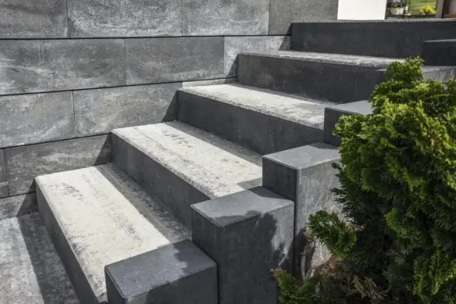 Z czego zrobić stopnie na schody, aby były trwałe i bezpieczne?