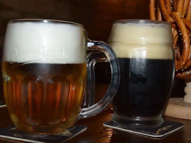 Co jest zdrowsze: piwo czy wódka? Poznaj ukryte zagrożenia zdrowotne