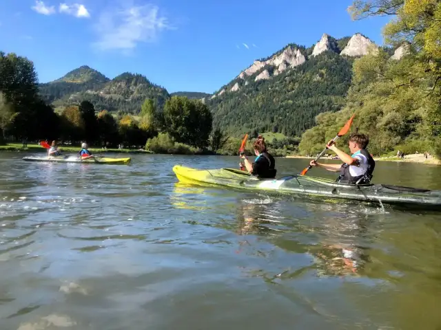 Kurs kajakarstwa górskiego Kraków - Jak wybrać najlepszą ofertę?