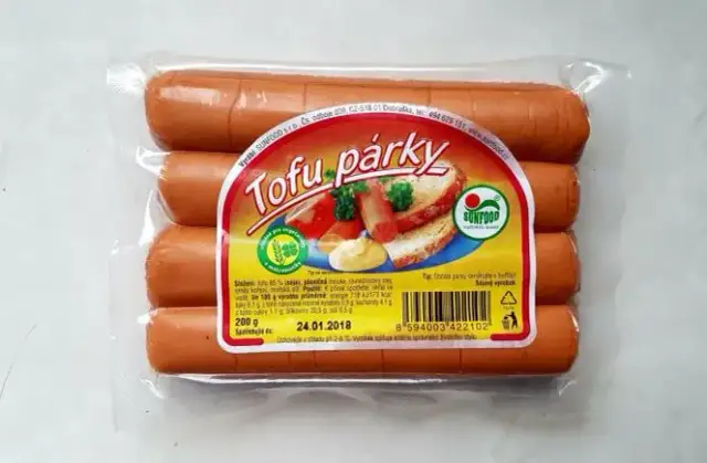 Gdzie kupić wegańskie parówki? Sprawdzone sklepy i oferty