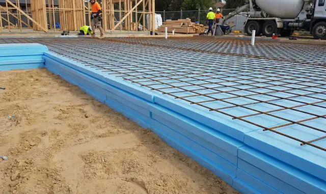 Jaka grubość styroduru XPS na fundamenty? Sprawdź!