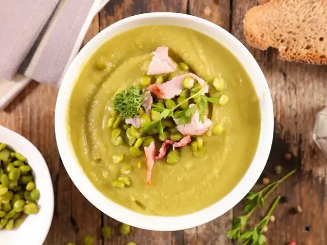 Soupe de pois cassés : recette parfaite et velouté réconfortant