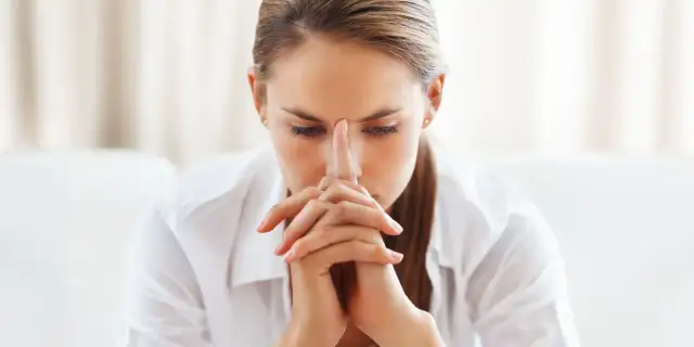 Kto diagnozuje depresję? Poznaj rolę psychiatry i psychologa