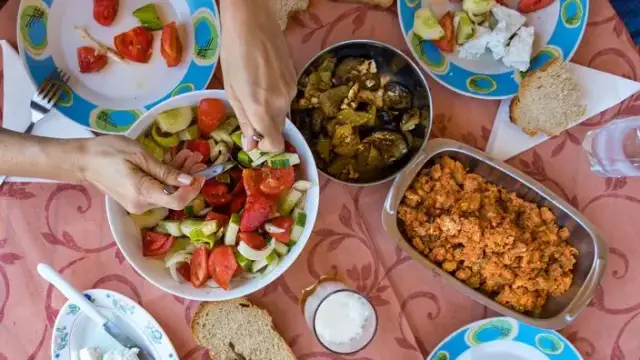 Déjeuner ou Dîner en France : Lequel choisir et pourquoi ?