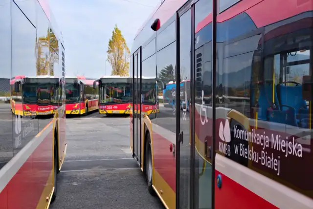 Bielsko-Biała: Skąd odjeżdżają autobusy? Znajdź swój przystanek!