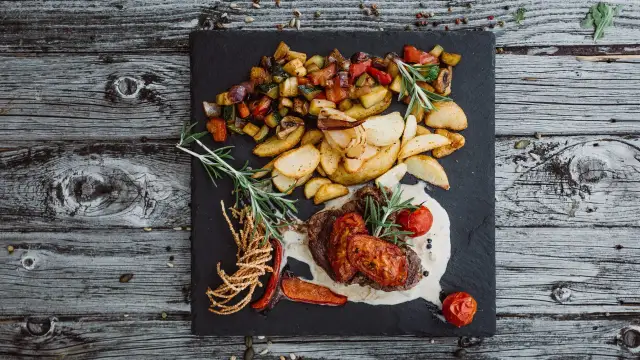 Gdzie zjeść w Świeradowie-Zdroju? Odkryj najlepsze restauracje