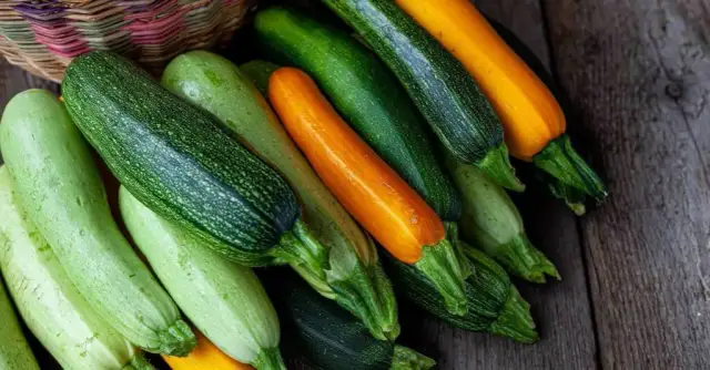 Czy cukinia jest dietetyczna? Odkryj jej niskokaloryczne właściwości