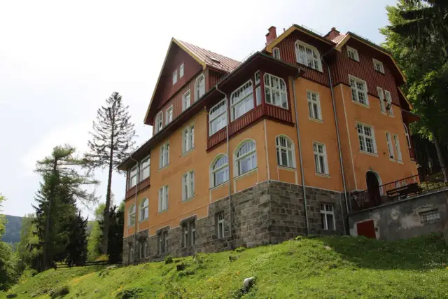 Złoty Dworek Karpacz - komfortowe noclegi blisko atrakcji turystycznych