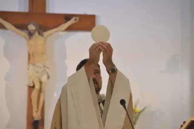 Czy msza 11 listopada jest obowiązkowa? Sprawdź, co musisz wiedzieć